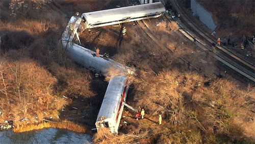 New York quatre morts dans le déraillement d un train de banlieue