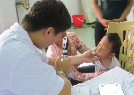 Tăng cường hợp tác hiệu quả triển khai dự án “Nâng cao năng lực chăm sóc mắt trẻ em của Bệnh viện Mắt Trung ương”
