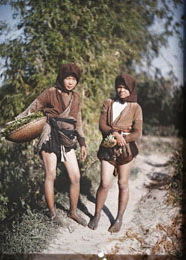 Exhibition displays first autochromes photos of Hanoi