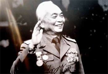 Art exhibition “Honour Commander-in-chief Vo Nguyen Giap”