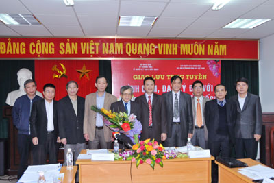 Giao lưu trực tuyến về công tác người Việt Nam ở nước ngoài thành công tốt đẹp