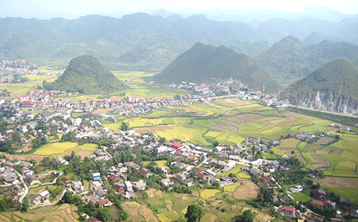 将同文岩石高原地质公园建设成为国家级旅游区