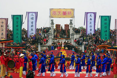 河内2013年庙会活动：注重文明和节省