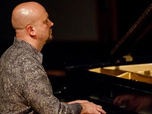 欧洲最负盛名的爵士钢琴家赴河内演出