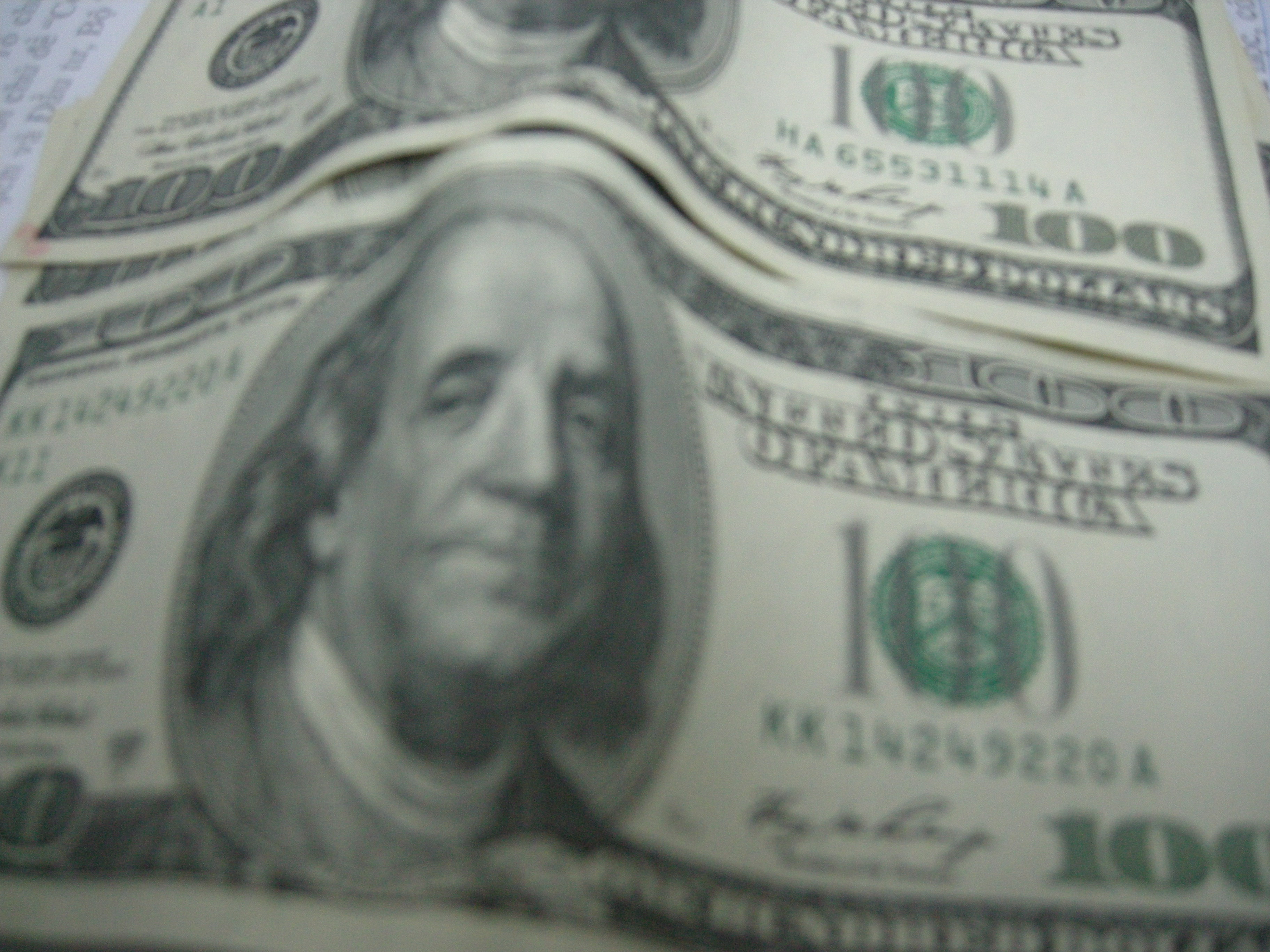 Giá USD đồng loạt xuống dưới 21 000 đồng