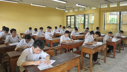 Giám sát thực hiện chính sách,chương trình, sách giáo khoa về giáo dục phổ thông ở Hà Nội