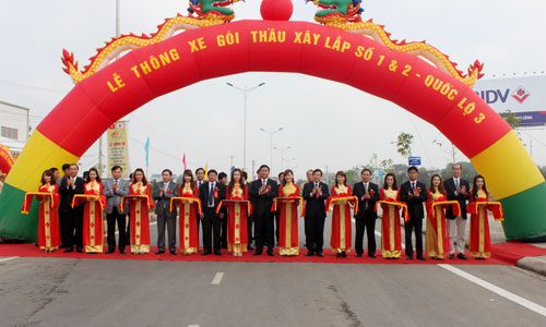 Chính thức thông xe gói thầu xây lắp số 1 và 2 tuyến Quốc lộ 3