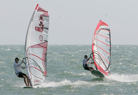 Planche à voile ouverture de la Vietnam Fun Cup 2013