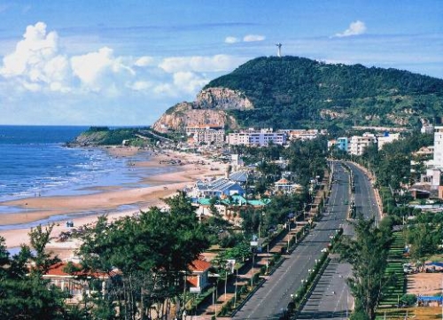 Ba Ria-Vung Tau receives 650,000 visitors during Tet