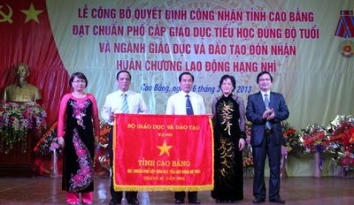 Cao Bằng được công nhận đạt chuẩn phổ cập giáo dục tiểu học đúng độ tuổi