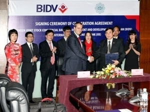 IIB cooperates with Vietnamese banks