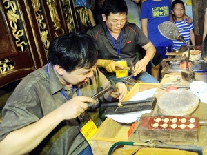 Ouverture du festival de la bijouterie traditionnelle à Hanoi
