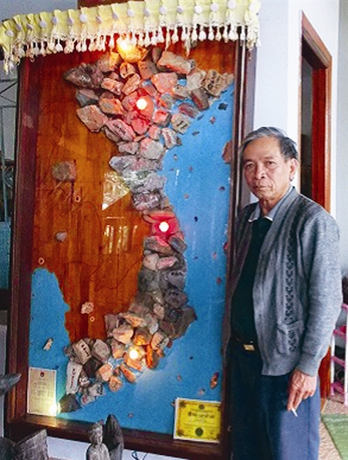 La première carte du Vietnam en pierres