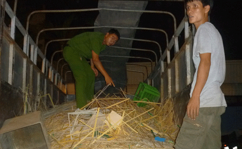 Đồng Nai Cảnh báo rác thải công nghiệp nguy hại tại các cơ sở thu mua phế liệu