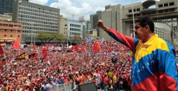 Venezuela M Maduro dépose sa candidature à la présidentielle