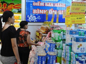 Tiếp tục theo dõi giá cả để đưa ra các biện pháp bình ổn thị trường