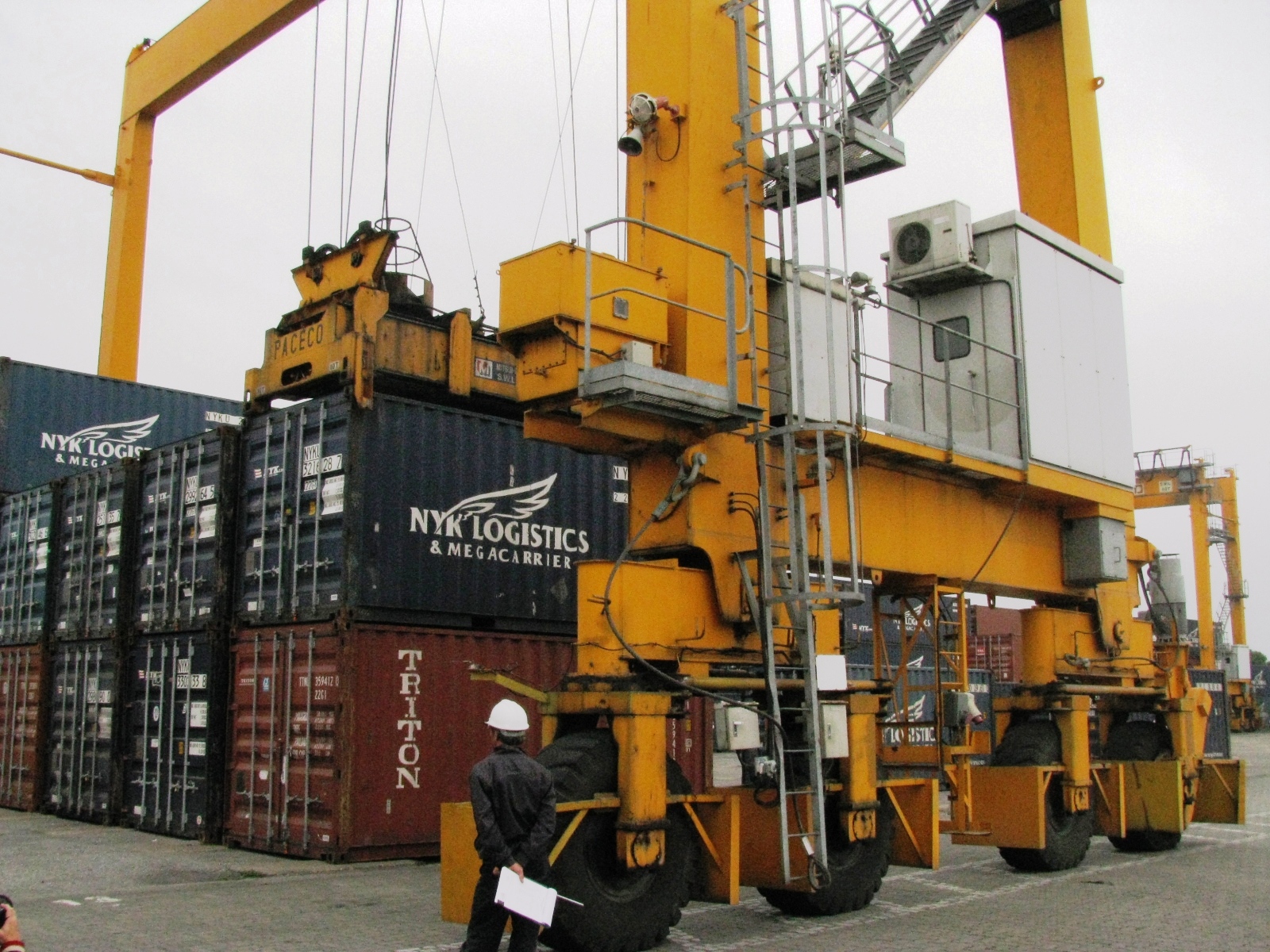 Country’s trade surplus hits USD500 million in first quarter