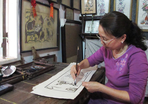 Dossier on Dong Ho folk woodcut painting craft to be completed by 2015