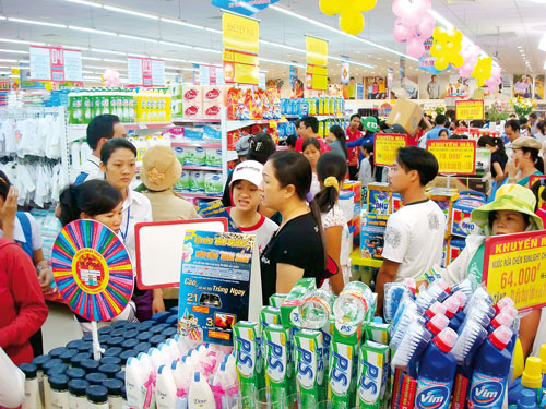 HCM city CPI drops slightly in April