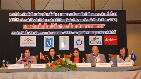L Association des écrivains thaïlandais présente une oeuvre vietnamienne