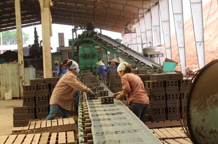 2013年3月份广宁省工业生产总值达逾2 680万亿盾