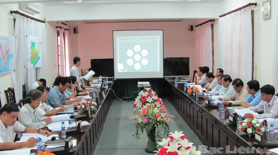 Thông qua quy hoạch phát triển công nghiệp - tiểu thủ công nghiệp tỉnh giai đoạn 2011 - 2020, tầm nhìn đến năm 2030