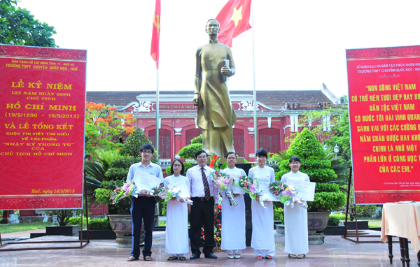 Trường THPT chuyên Quốc Học - Huế  Tổng kết cuộc thi tìm hiểu về tác phẩm “Nhật ký trong tù”