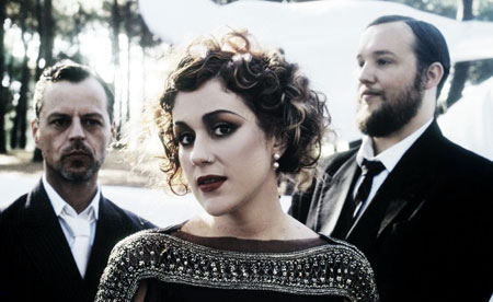 Australian award-wining jazz trio Elixir to tour Vietnam from May 16 -19