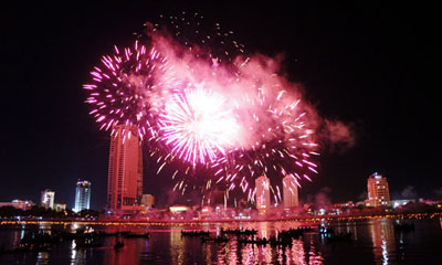 2013年岘港国际烟花表演大赛：美国队荣获一等奖