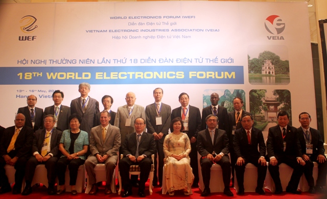 Vietnam hosts World Electronics Forum