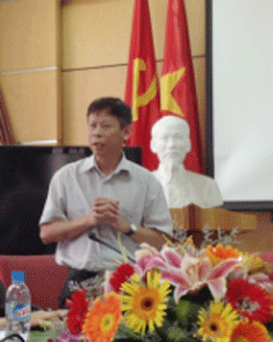 需确保农民利益