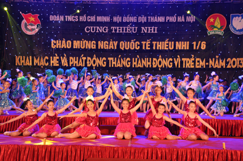 Thiếu nhi Thủ đô vui mừng đón hè 2013
