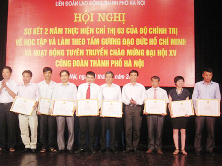 Tiếp tục đẩy mạnh học tập và làm theo gương Bác trong công nhân viên chức lao động Thủ đô