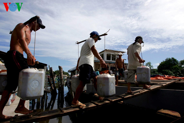 Making fish sauce in Phu Quoc