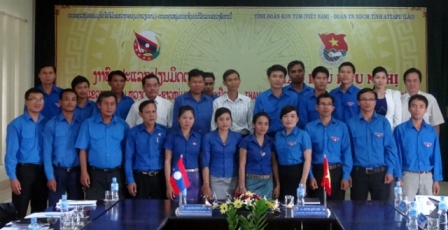 Rencontre d’amitié entre jeunes Vietnam-Laos