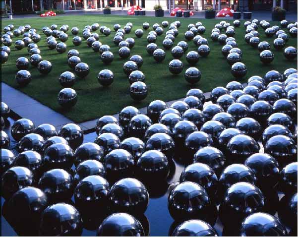 Installation exhibition to mark Japan – Vietnam Friendship Year