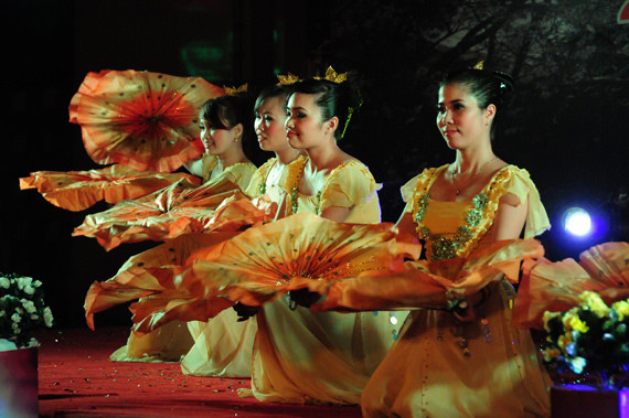 Liên hoan giai điệu hòa bình “Bài ca hữu nghị Việt Nhật 2013”