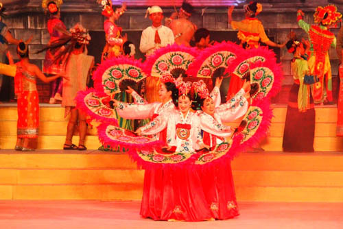 ASEAN-RoK art performance in central Quang Nam province