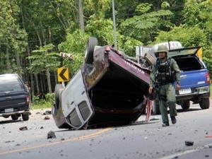 Thailand bombing leaves eight soldiers dead