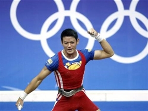 Weightlifter Thach Kim Tuan bags three Asian silvers