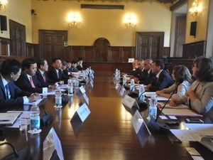Vietnam, Italy step up financial ties