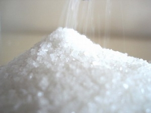 Sugar import tax to be lifted to 15 percent