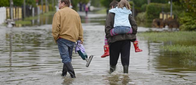 Des milliers de personnes fuient les inondations en Europe centrale