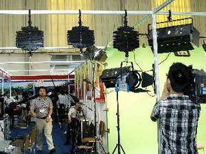 Ouverture de la 1ère exposition du Téléfilm 2013 à Hanoi