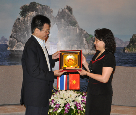 泰国驻越南大使馆代表团对广宁进行工作访问