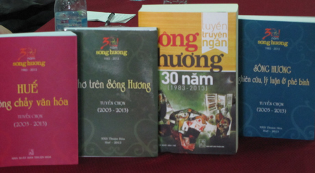 Huế ra mắt bộ sách kỷ niệm 30 năm Tạp chí Sông Hương