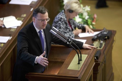 Le Premier ministre tchèque s efforce de sauver son gouvernement