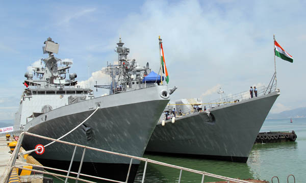 Indian naval ships visit Da Nang