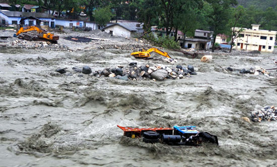 Monsoon fury hits north India