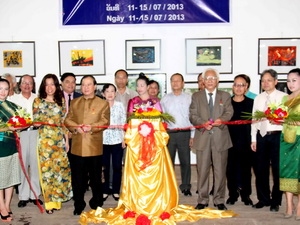 Vietnam, Laos strengthen cooperation in fine arts